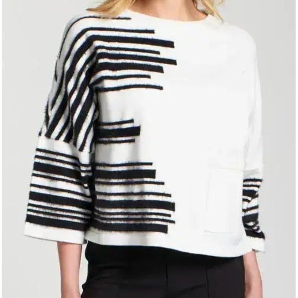 APNY Women's Fuzzy Stripe Relaxed Fit 3/4 Sleeve Sweater - White/Black M - $109